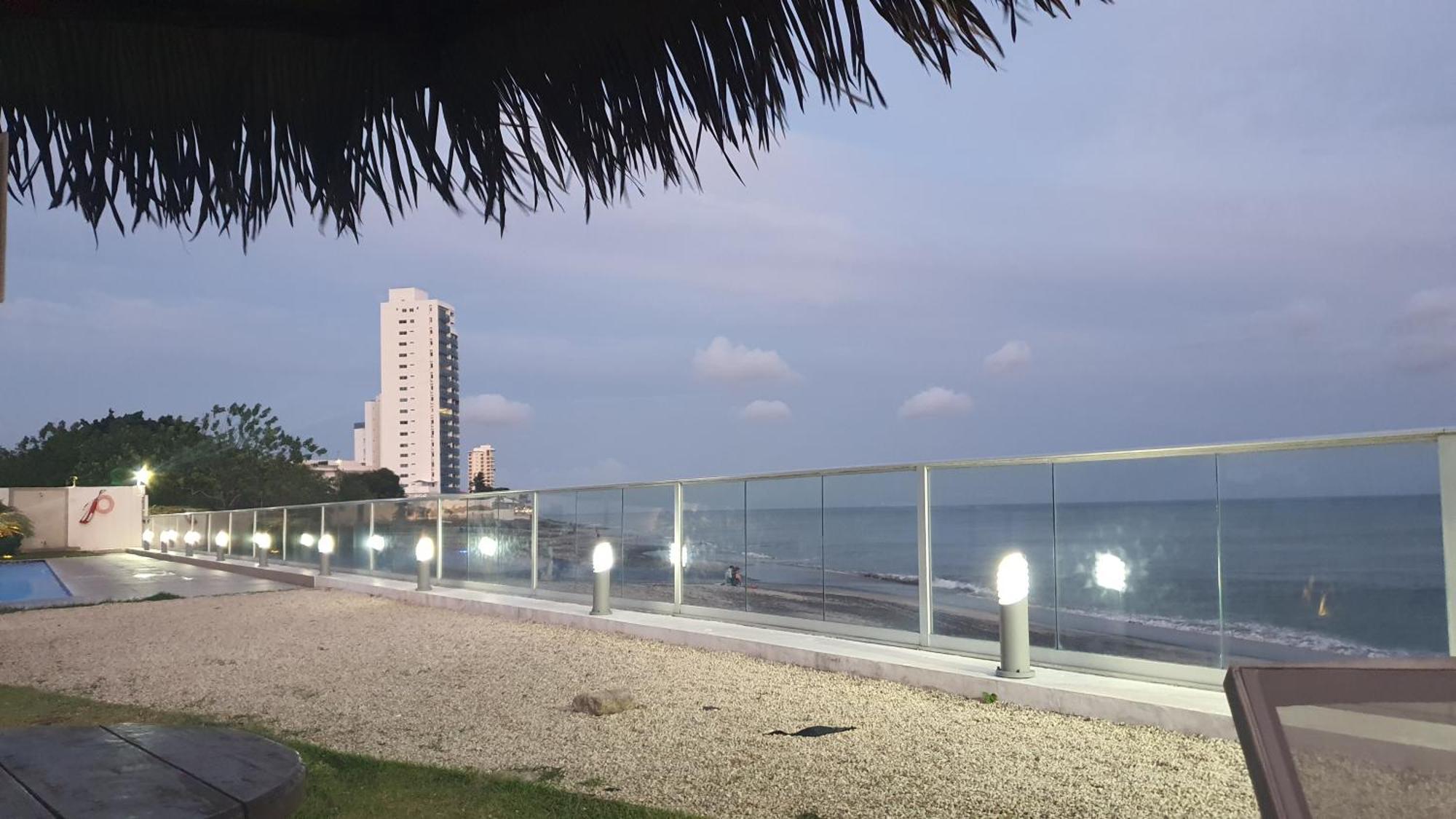 Apartament Apto De Playa Con Hermosa Vista Frente Al Mar Nueva Gorgona Zewnętrze zdjęcie