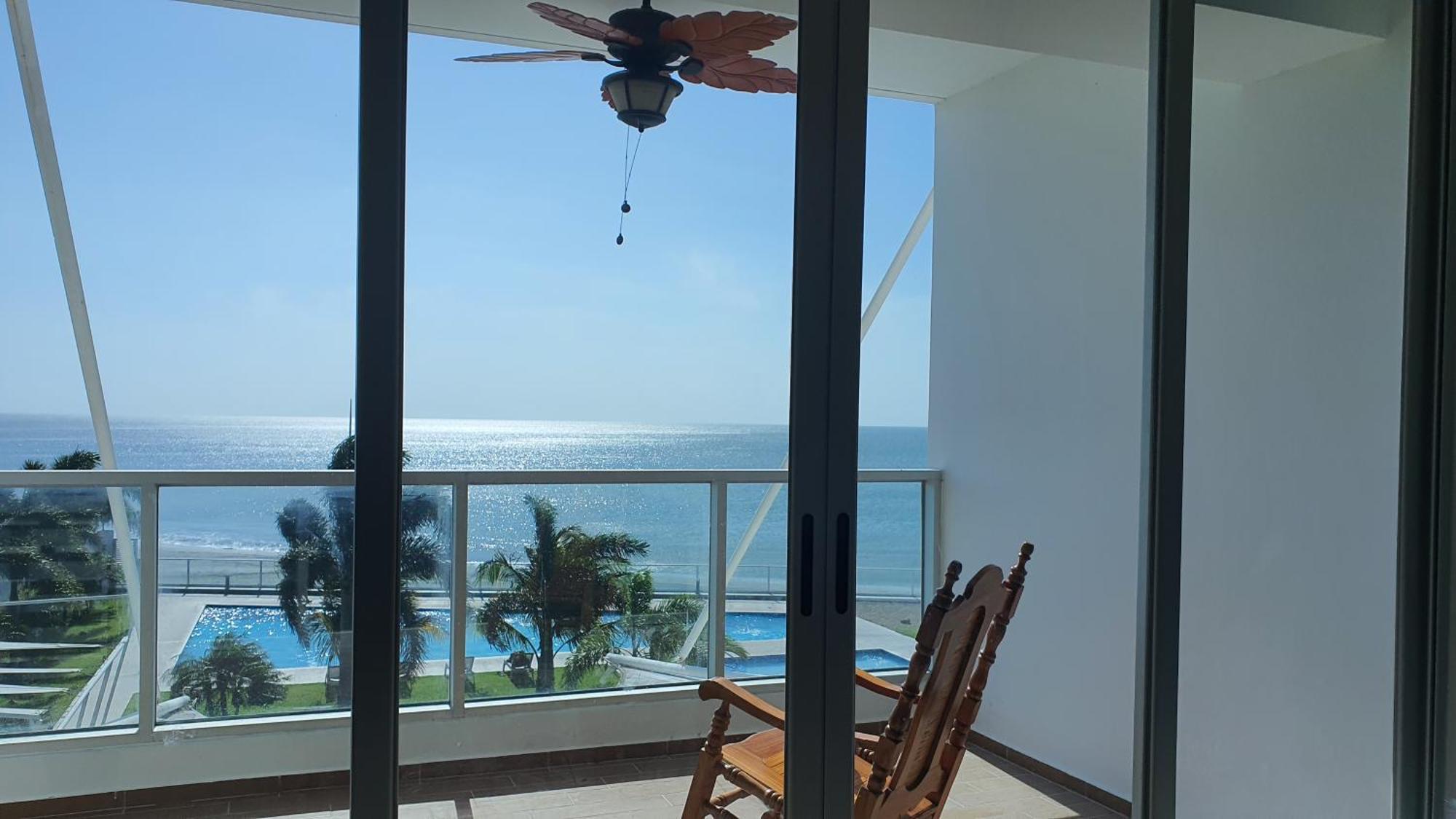 Apartament Apto De Playa Con Hermosa Vista Frente Al Mar Nueva Gorgona Zewnętrze zdjęcie